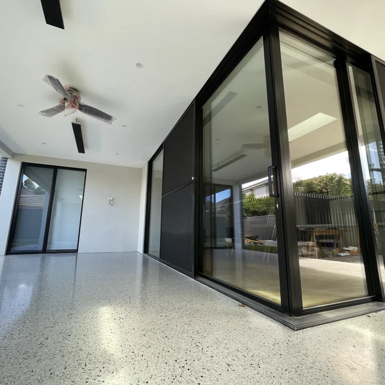 gallery12